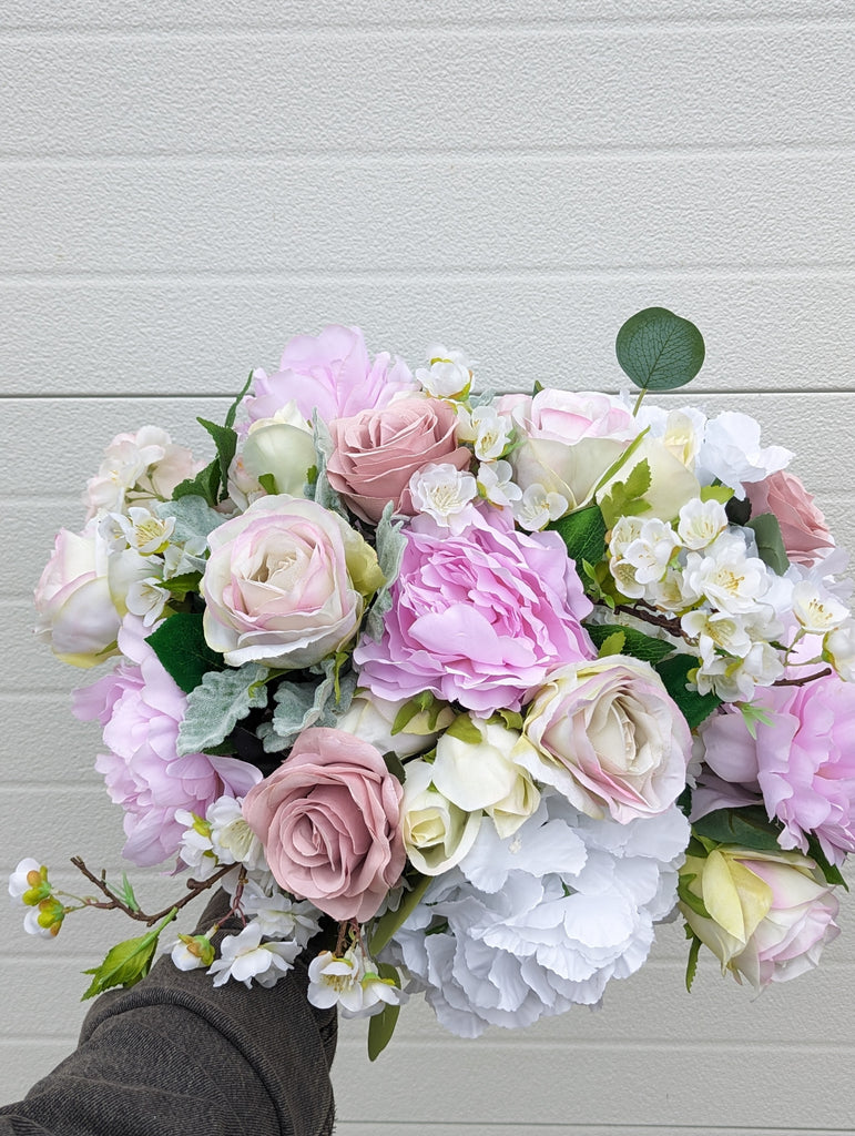 Blossoming Blush Mauve Centerpiece - Beaudry Flowers