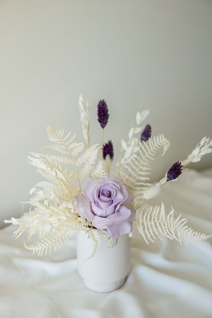 Infinity Rose Bud (similar vase) - Beaudry Flowers