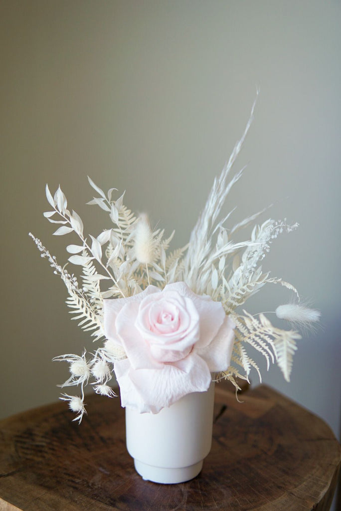 Infinity Rose Bud (similar vase) - Beaudry Flowers