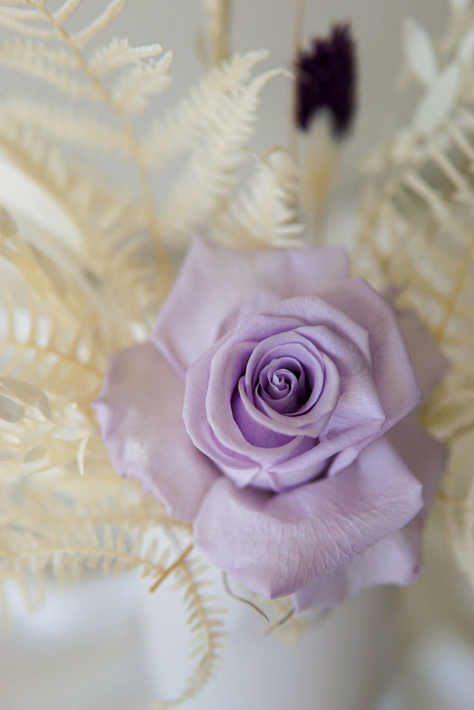 Infinity Rose Bud (similar vase) - Beaudry Flowers