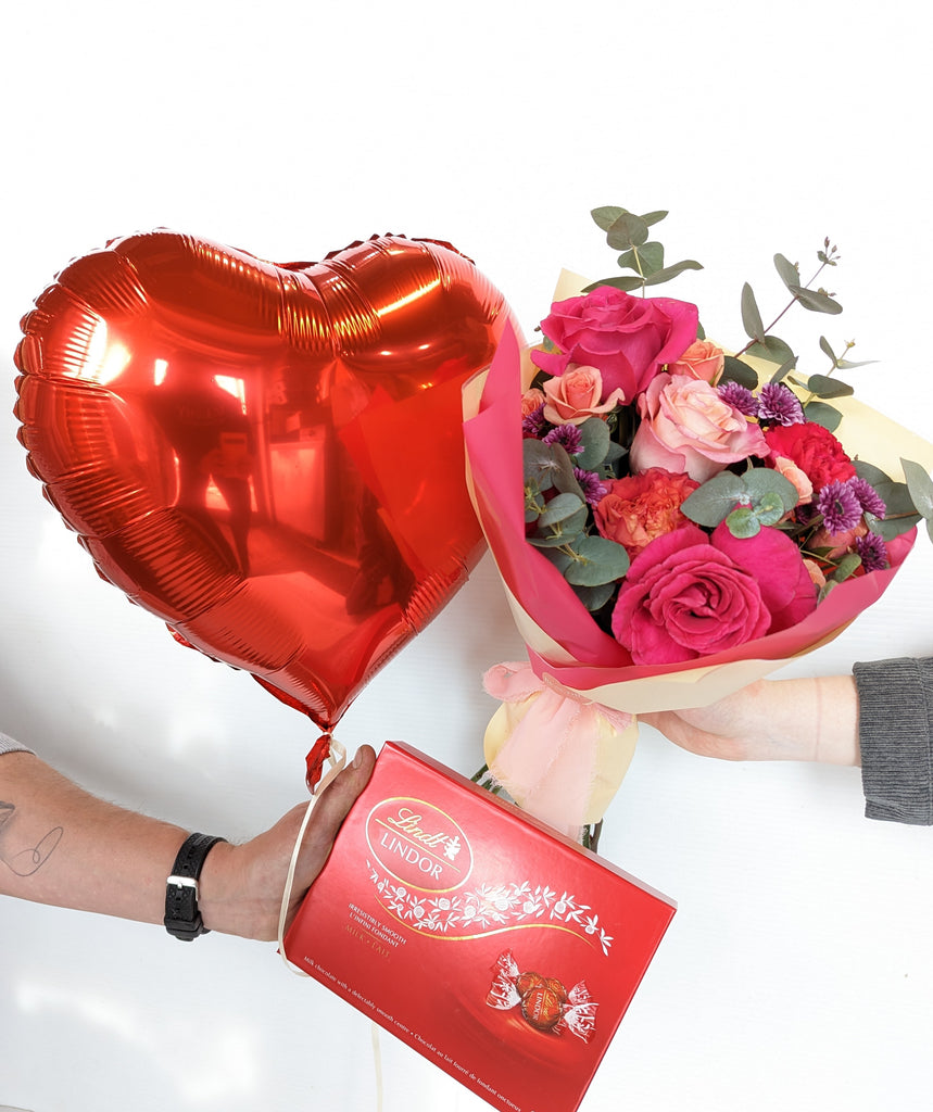Promo: The Full Package (Balloon + Chocolate) - Beaudry Flowers
